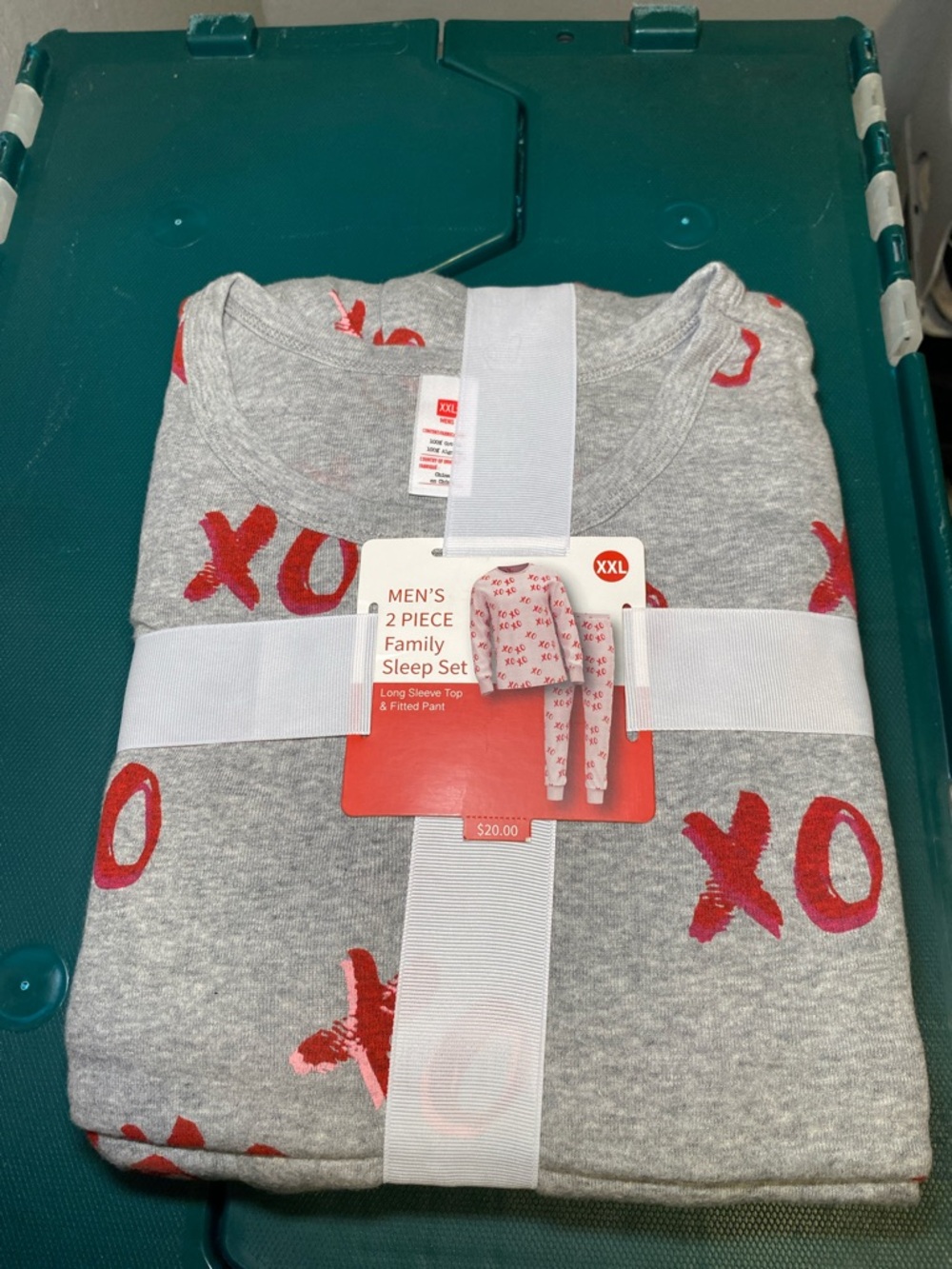 Men's Gray & Red 'XOXO' Long-Sleeve Pajama Set - XXL